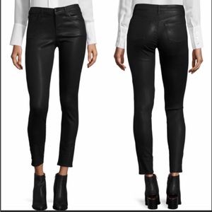 J Brand Super Skinny Coated Jeans in Fearless
Size: US 26 like new